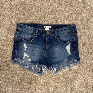 H&M Medium Wash Distressed Denim Jean Shorts Womens Size 4 No Flaws